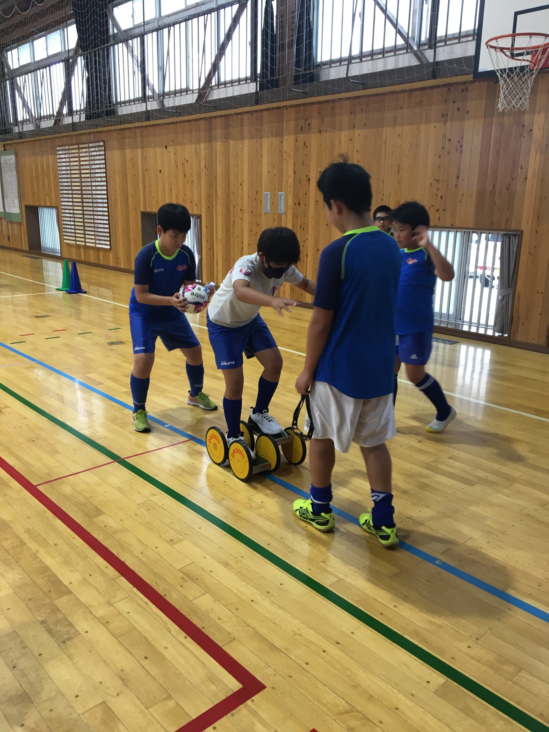 日本代表サッカー選手 宇佐美貴史さん自宅で愛用中トレーニング器具 いつでも遊びがモノをいう ポーラスター
